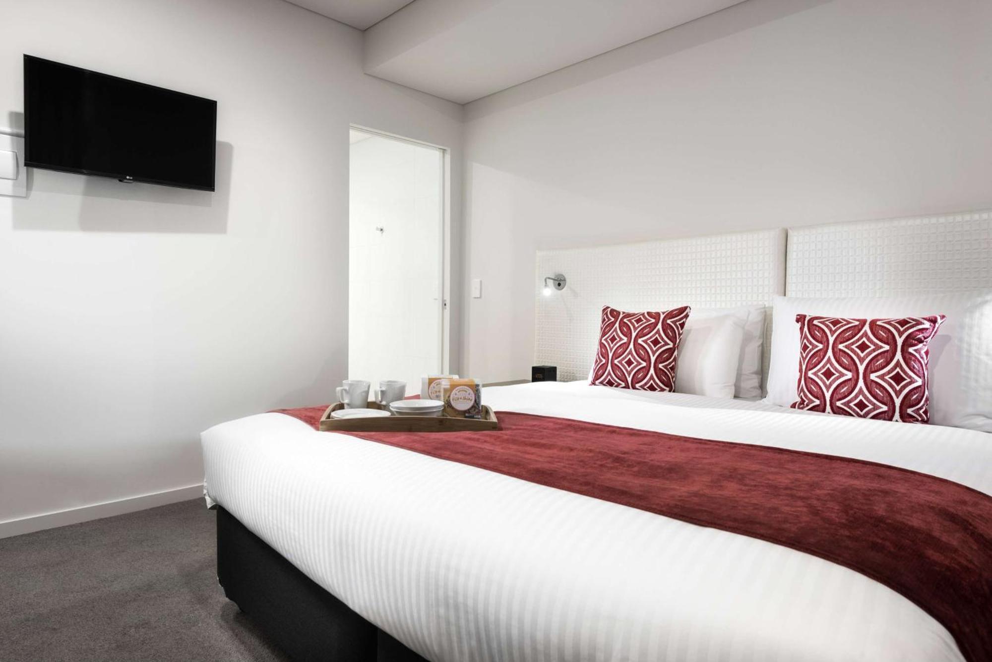 Ramada By Wyndham Vetroblu Scarborough Beach Perth Esterno foto