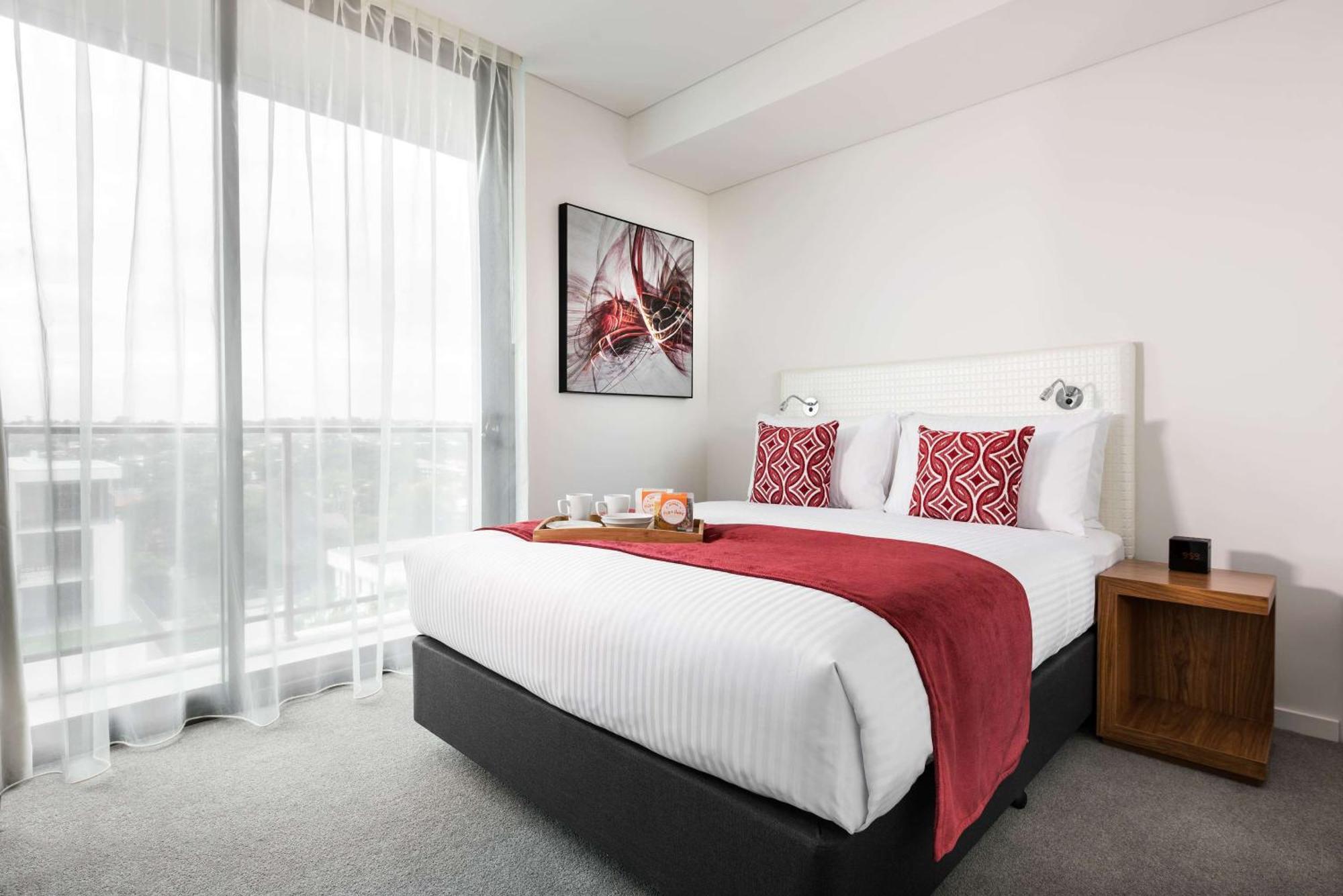Ramada By Wyndham Vetroblu Scarborough Beach Perth Esterno foto