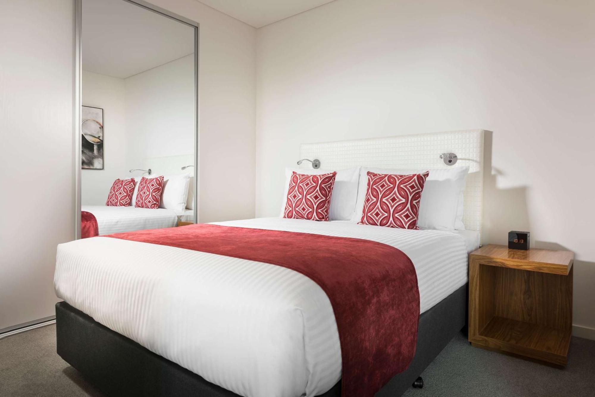 Ramada By Wyndham Vetroblu Scarborough Beach Perth Esterno foto