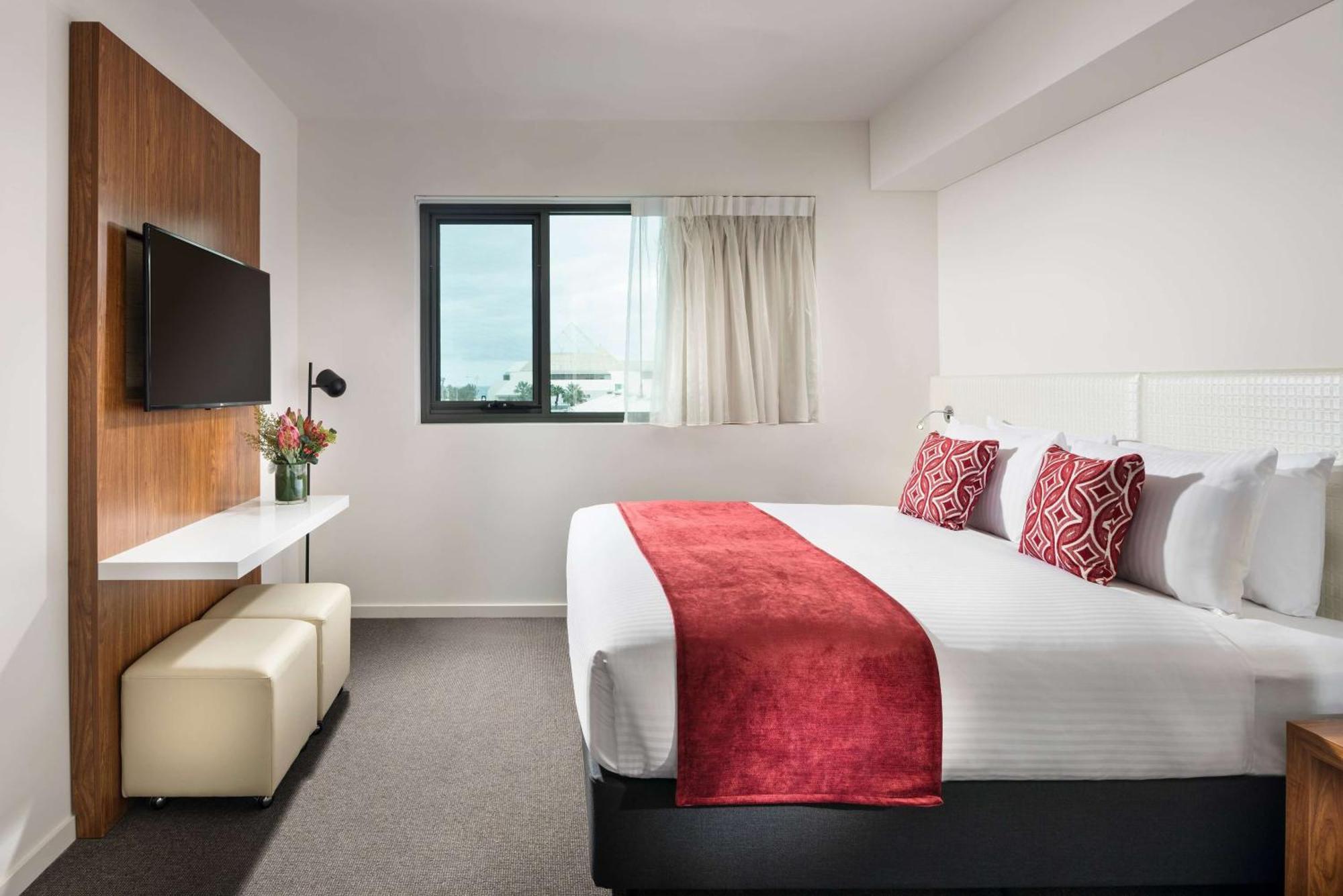 Ramada By Wyndham Vetroblu Scarborough Beach Perth Esterno foto