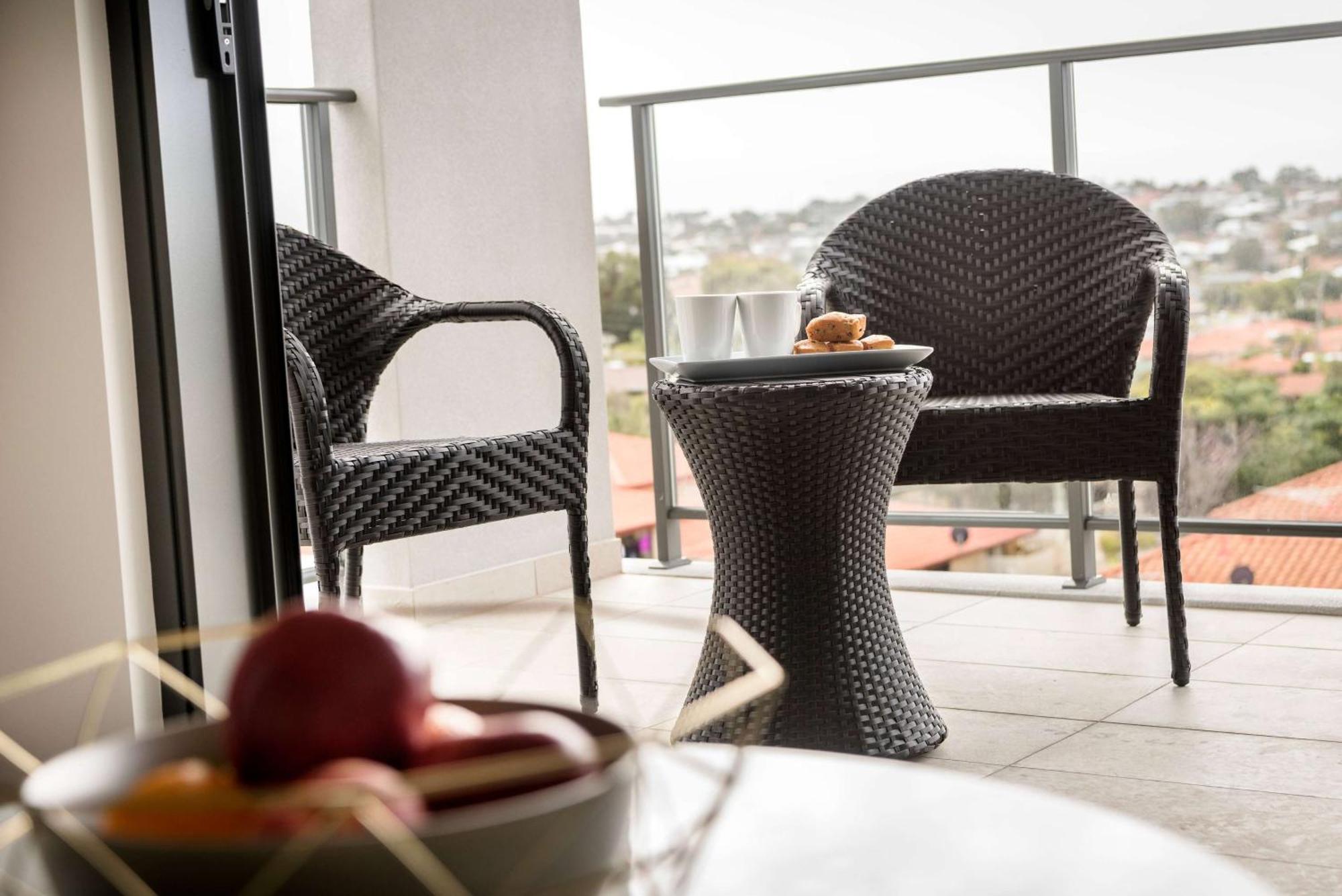 Ramada By Wyndham Vetroblu Scarborough Beach Perth Esterno foto
