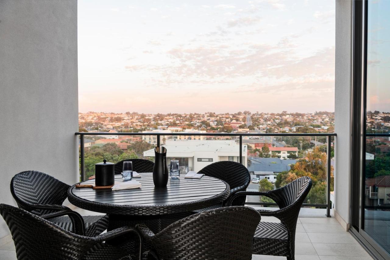 Ramada By Wyndham Vetroblu Scarborough Beach Perth Esterno foto